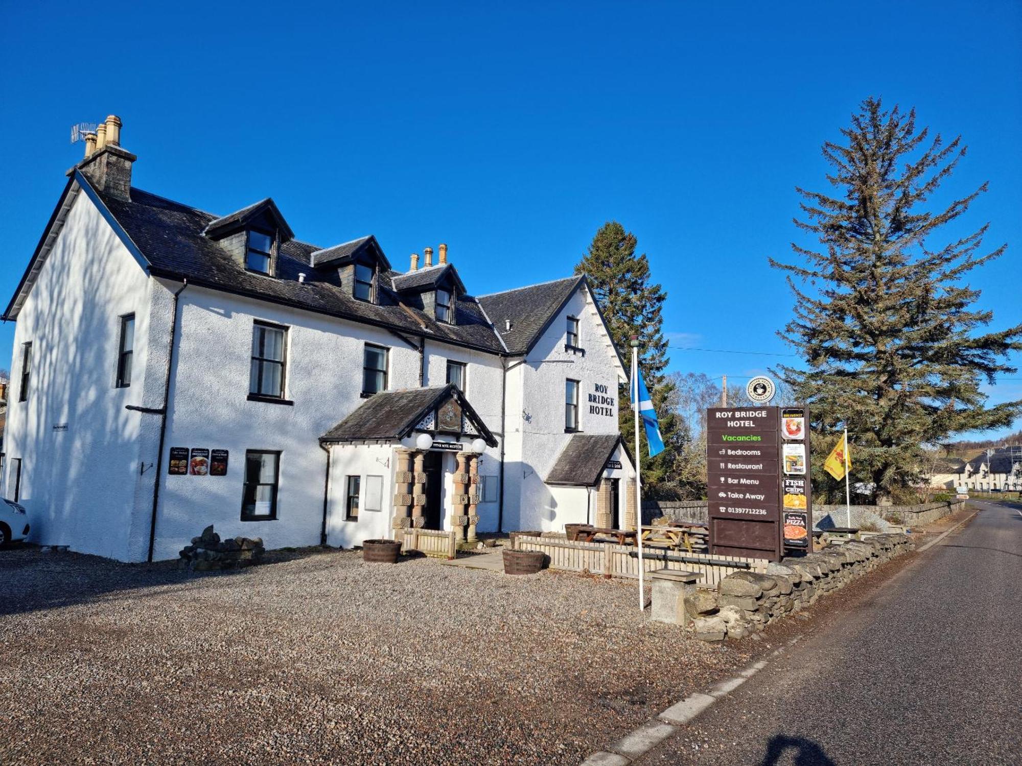 Roy Bridge Hotel Fort William Exterior foto